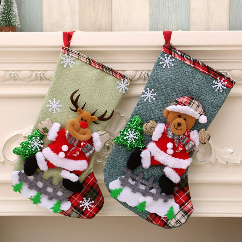 Большие рождественские чулки 3 – обзор и цена Christmas Stocking Hanging